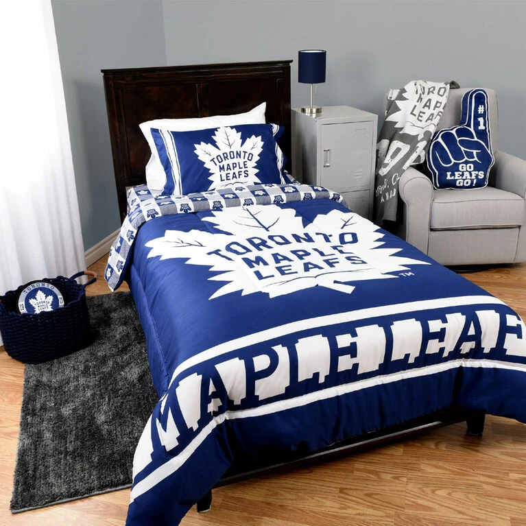 Discount 🤩 NHL Toronto Maple Leafs 4 Piece Twin Bedding Set With Reversible Comforter, Fitted Sheet, Flat Sheet And Pillowcase By Nemcor 🔥