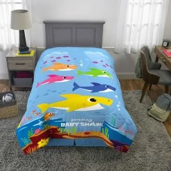 Budget 🎉 Franco Manufacturing Baby Shark "Shark Family" Twin/Full Comforter 🥰