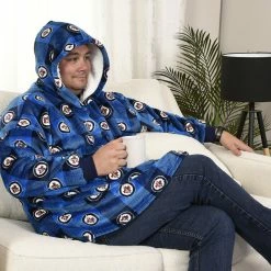 New 🧨 Nemcor NHL Winnipeg Jets Oversized Wearable Sherpa Hooded Blanket, One Size Fits Most 🧨